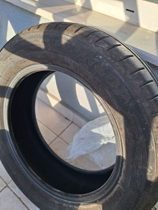 Летни гуми Dunlop SP Sport 185/60 R15.