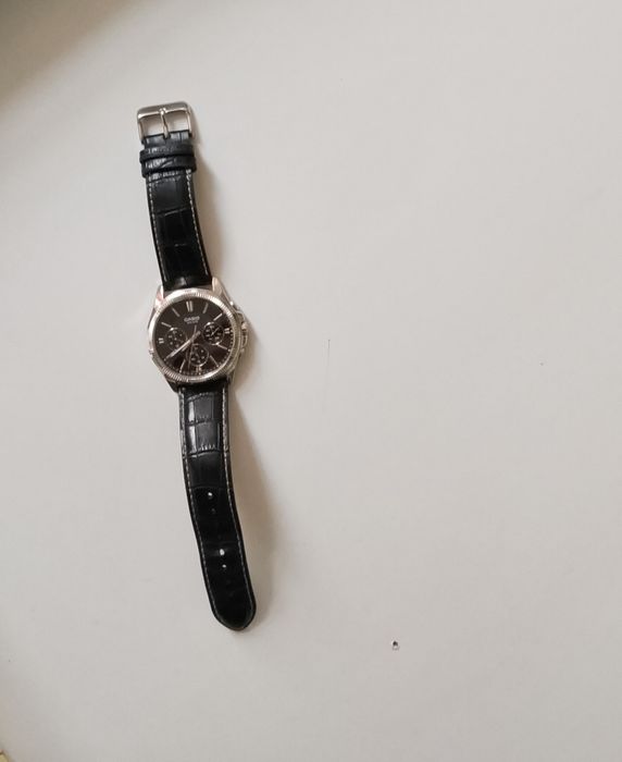 Продам часы срочно