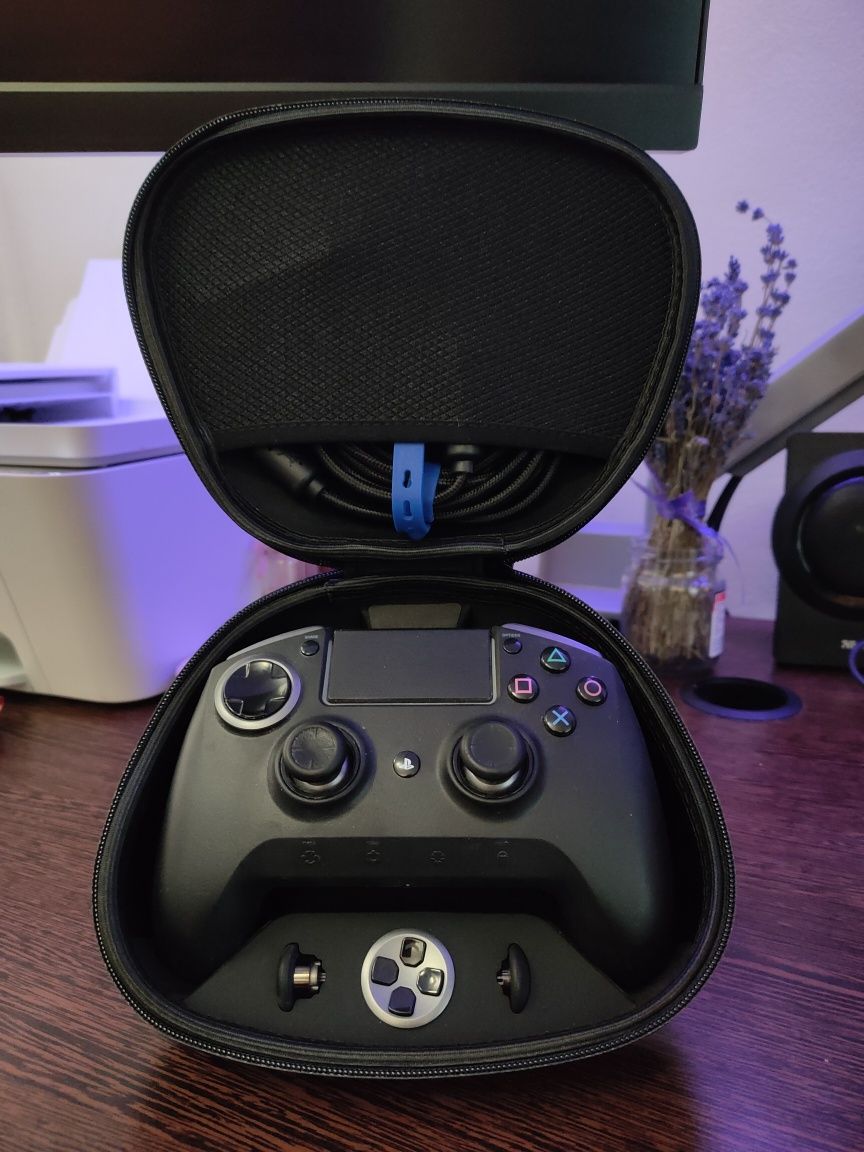 Controller Razer Raiju Ultimate pentru PC/PS4.