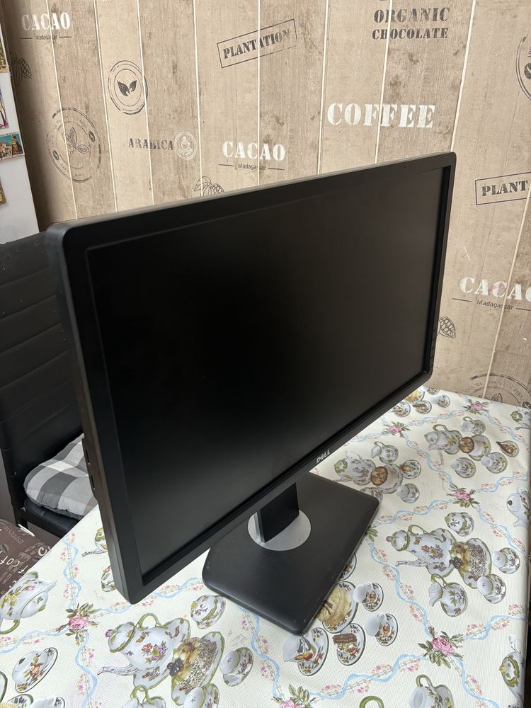 Monitor diagonala mare LED Dell Professional P2412HB Full HD