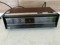 Hitachi flip clock radio, perfect funcțional, aspect foarte bun
