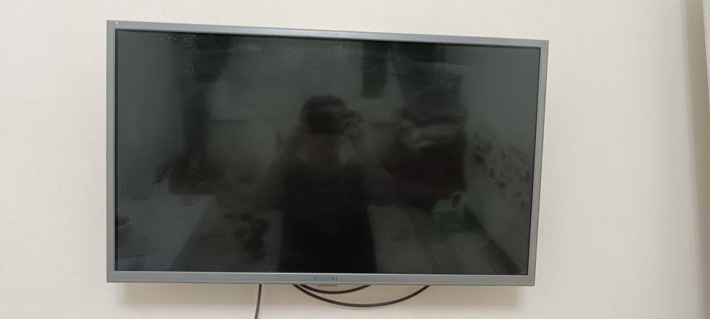 Телевизор сатылады. Шиваки 32 лик смарт емес таза ислеп турыпты.