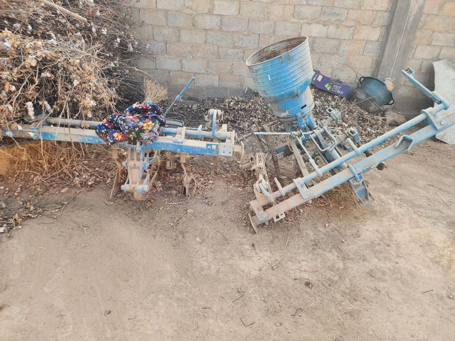 Texnikalar kamplext sotiladi adelni ham kelishiladi