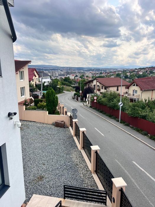 Casa noua, moderna de Inchirat - str. Valea Fanatelor.