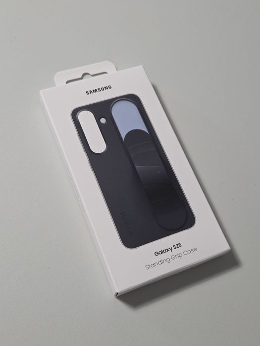 Husa Samsung Standing Grip pentru Galaxy S25 neagra