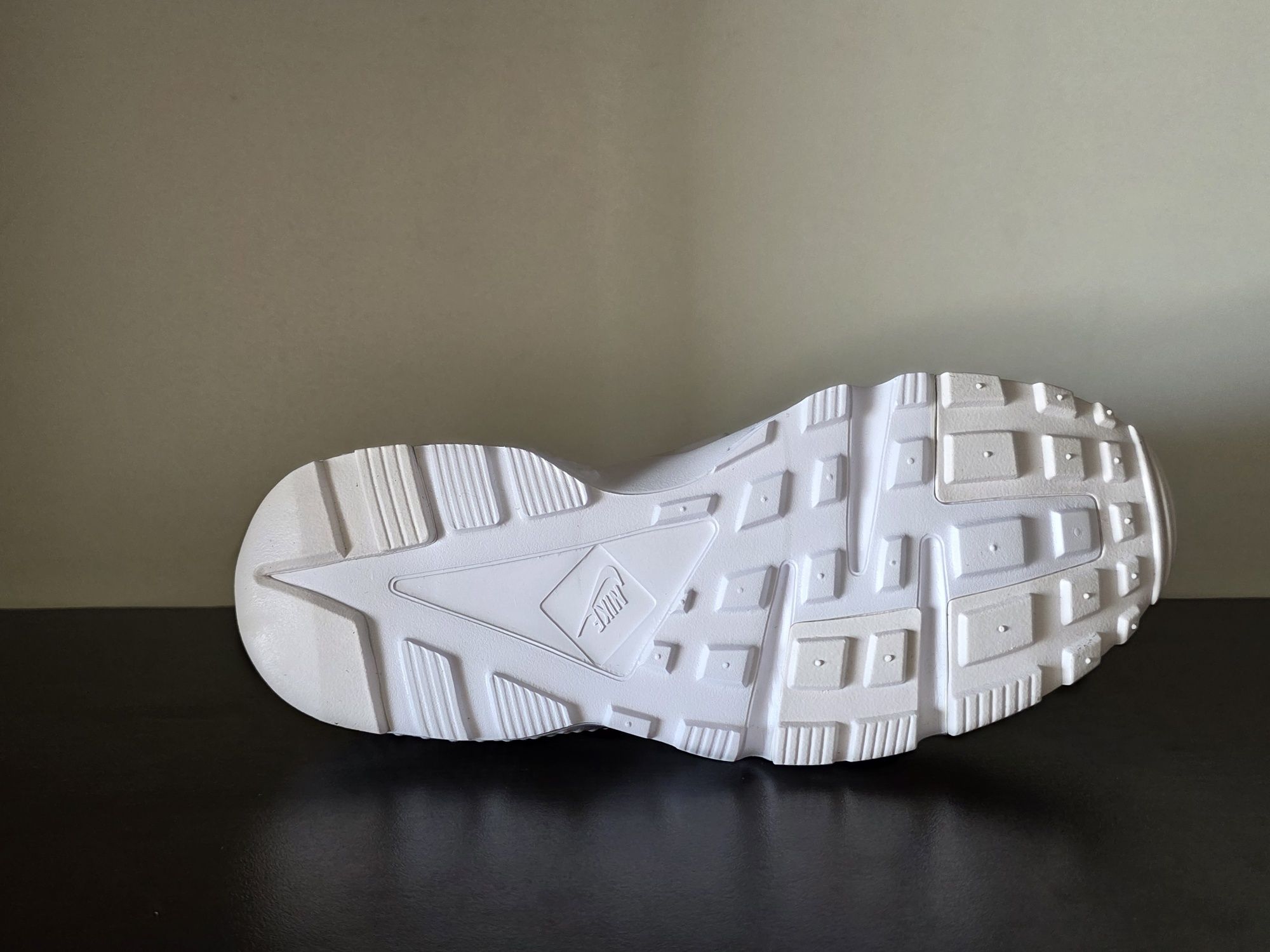Nike Air Huarache 37.5номер 23.5см Стелка Нови с Кутия