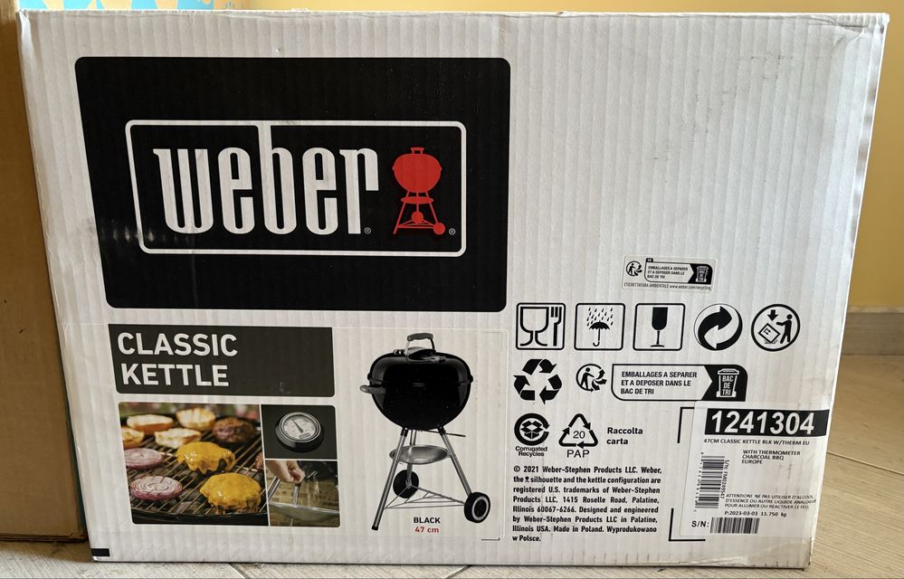 Барбекю на въглища Weber - Classic Kettle, скара 47 cm, черно