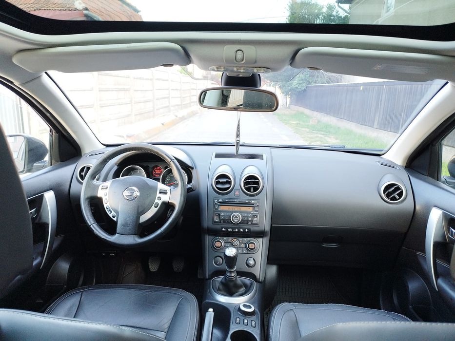 Nissan Qashqai 2.0d 4x4/2009/panoramic/piele/xenon