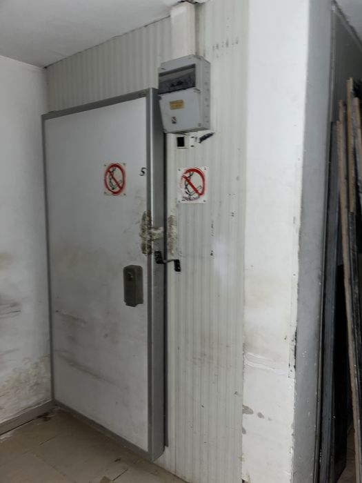 Морозильные и холодильные камеры