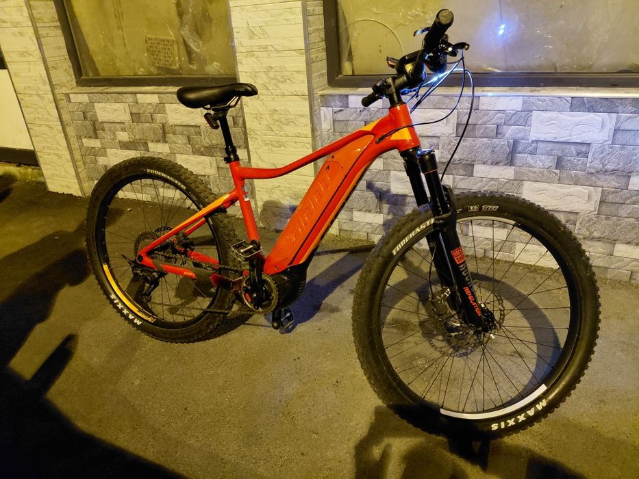 Bicicleta electrica marca GiANT