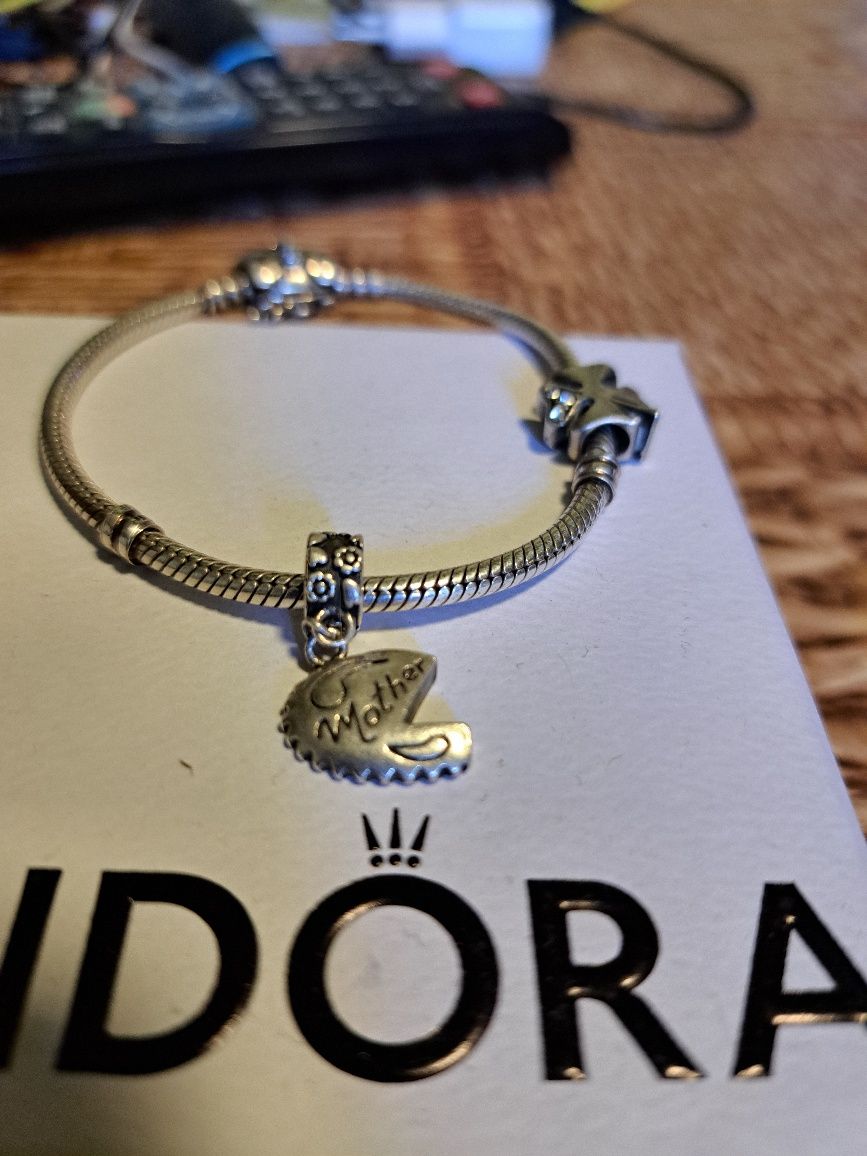 Оригинална гривна Pandora