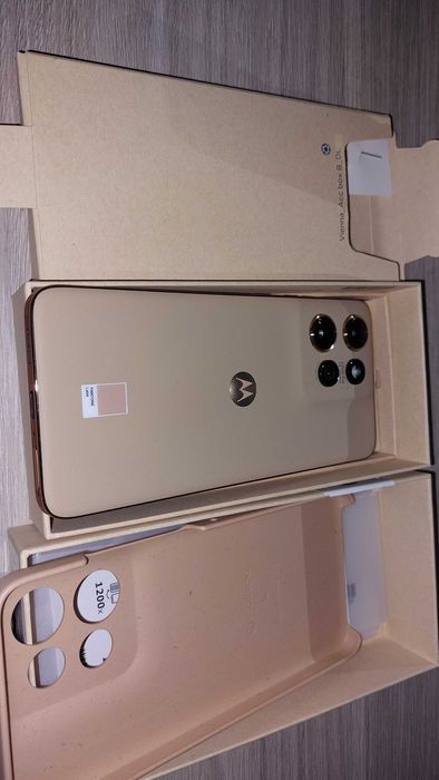 motorola edge50 neo 256Gb нов