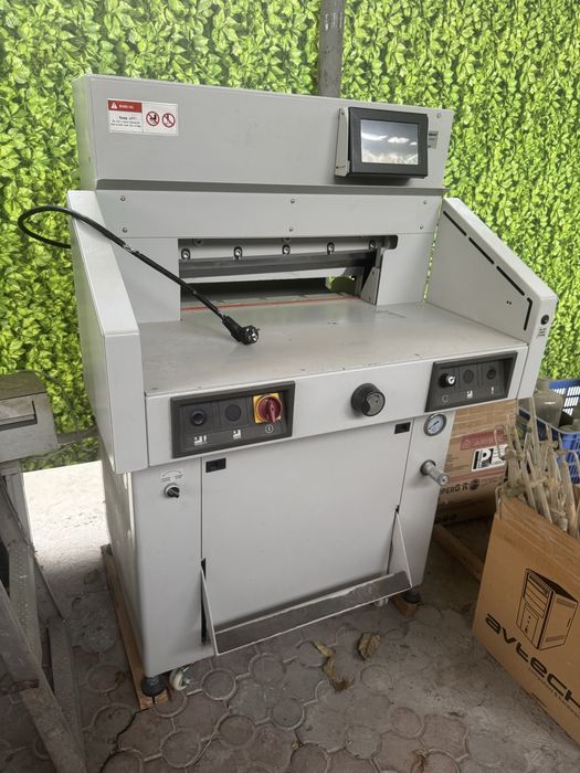 Продается резак (гильотина) Sysform 520HP для резки бумаги