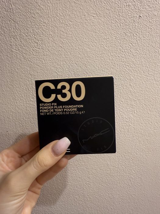 Пудра-фондьотен MAC