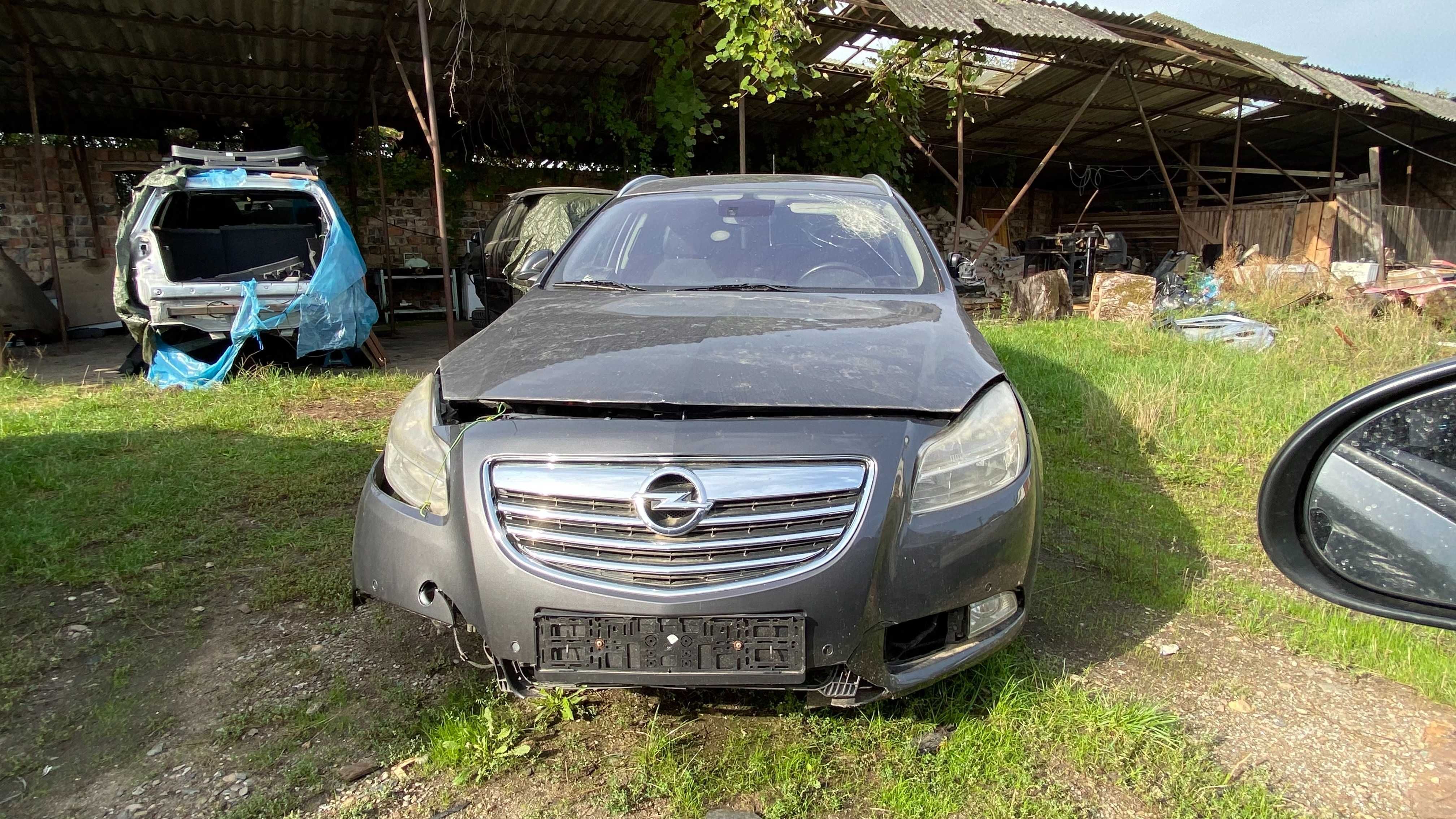 Capota Opel Insignia 2011