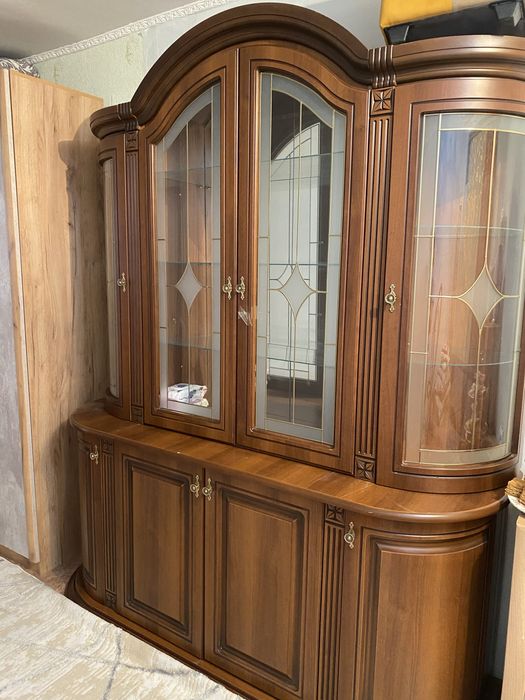 Сервант в гостиную