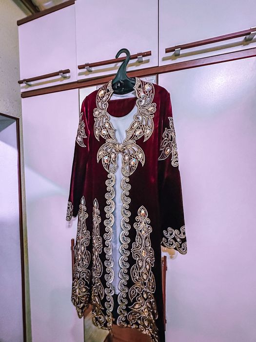 Костюм национальный