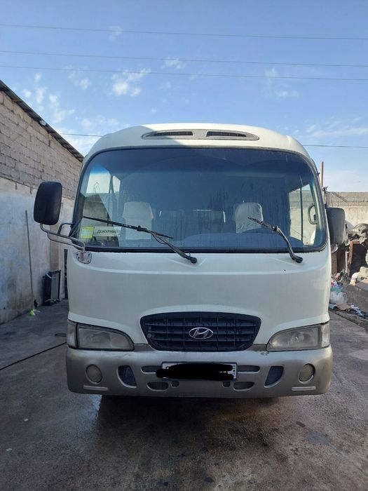 Hyundai kaunti srochno sotiladi