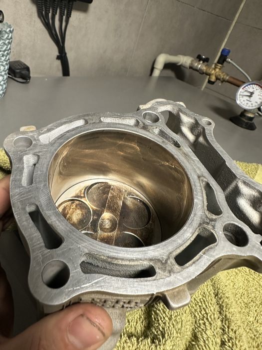 Cilindu si piston Yamaha yz250f model 2009