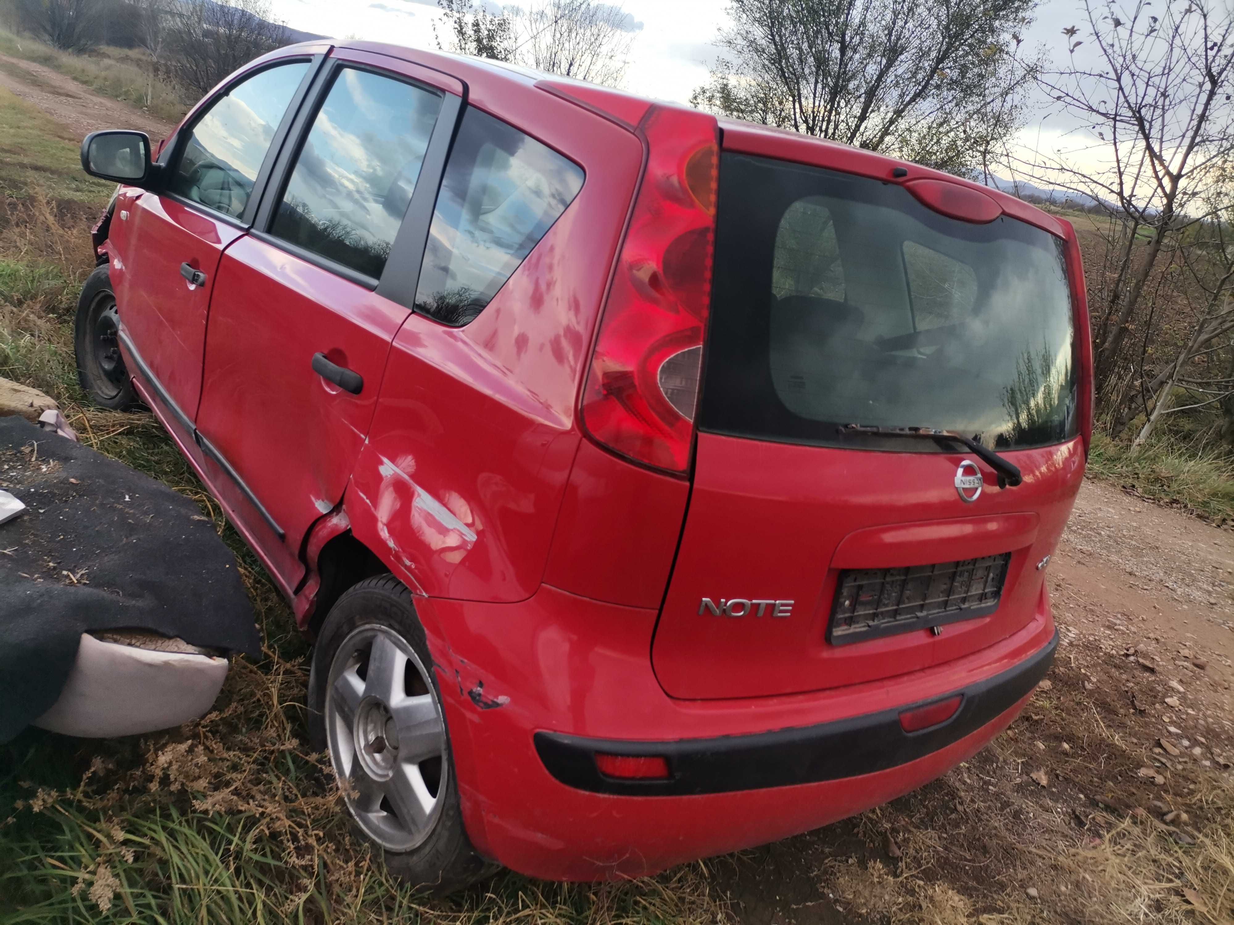 Продавам Nissan Note 1.5 dci на части.