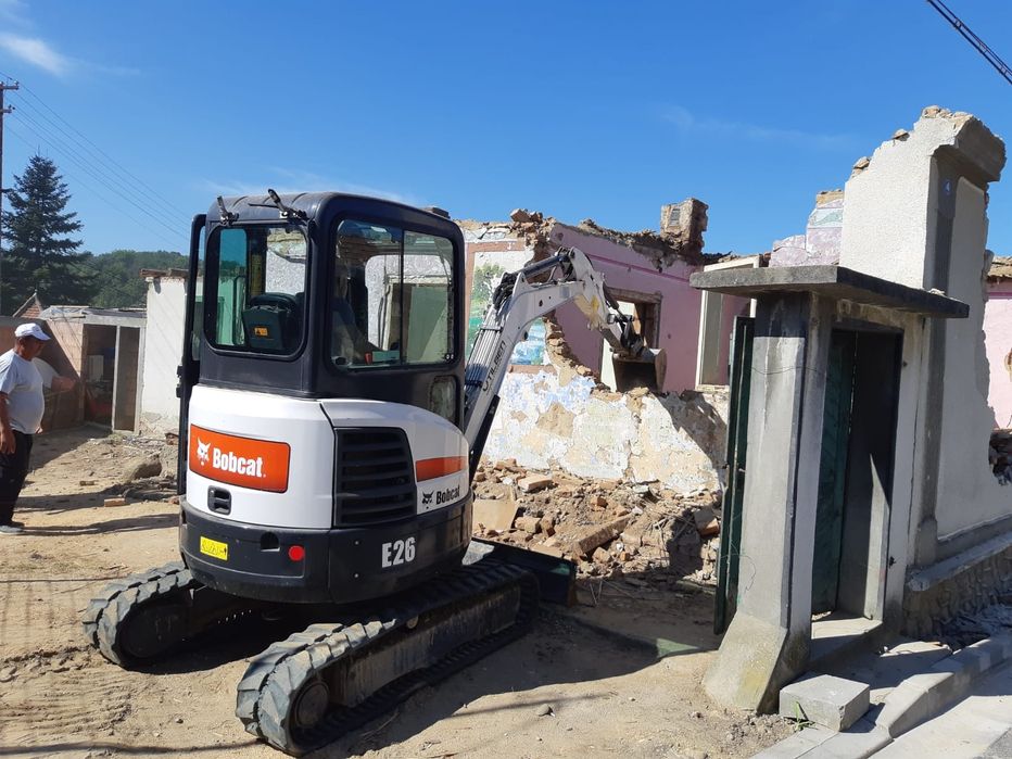 Inchiriere utilaje constructii Sibiu Miniexcavator, bobcat, transport