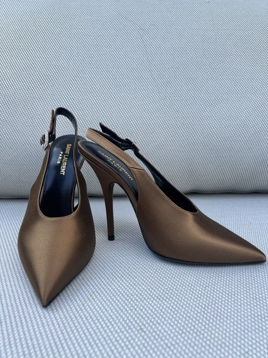 Saint Laurent Yasmeen