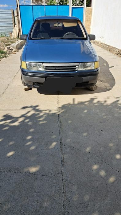 Opel vectra  светло-синий