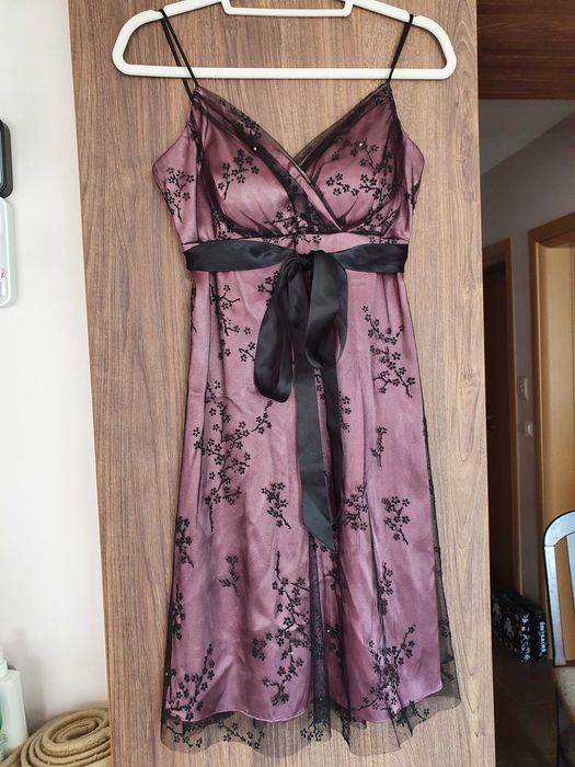 Маркова официална рокля Jake*s