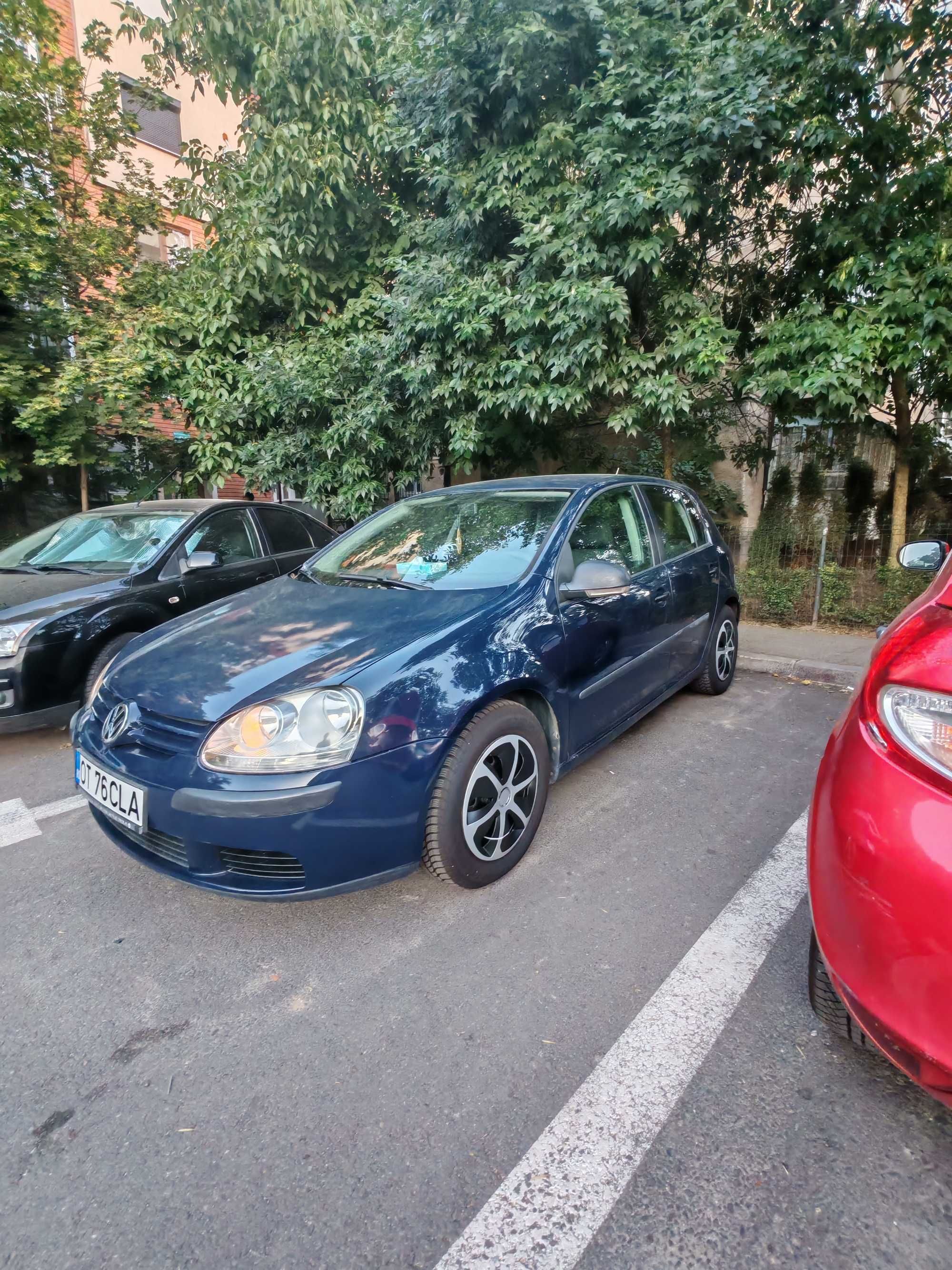 Proprietar vând Vw Golf 5 benzina 1 4 mpi an 2008