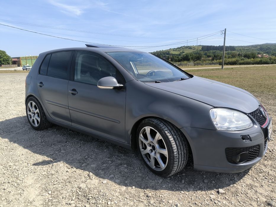 Vând Golf 5 2.0tdi 4x4