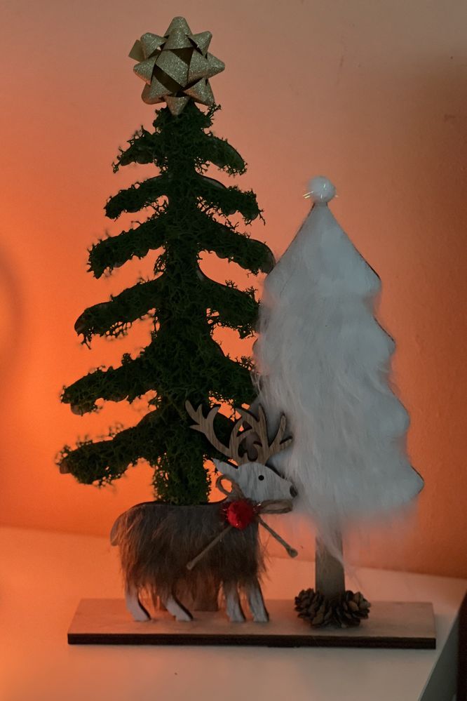 Коледна декорация елха със скандинавски мъх