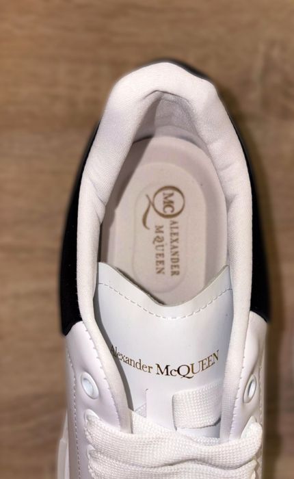 vând mcqueen marimea 41