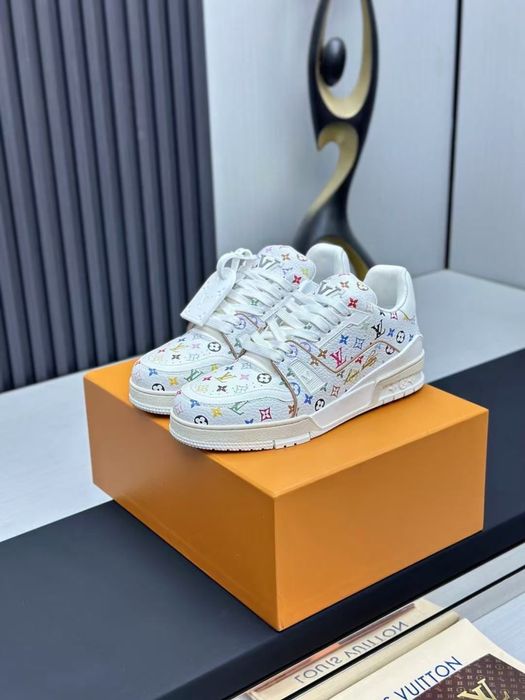 Adidasi barbati , dama