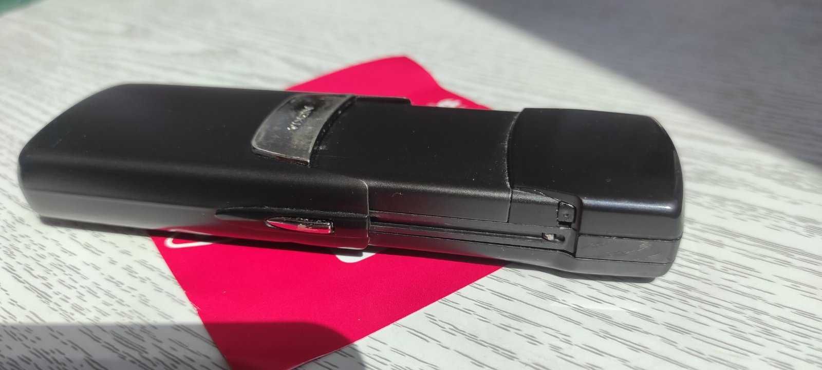 Продавам Nokia 8910i