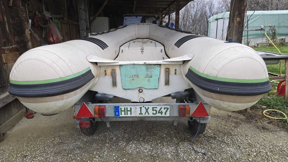 Лодка с риб Sava