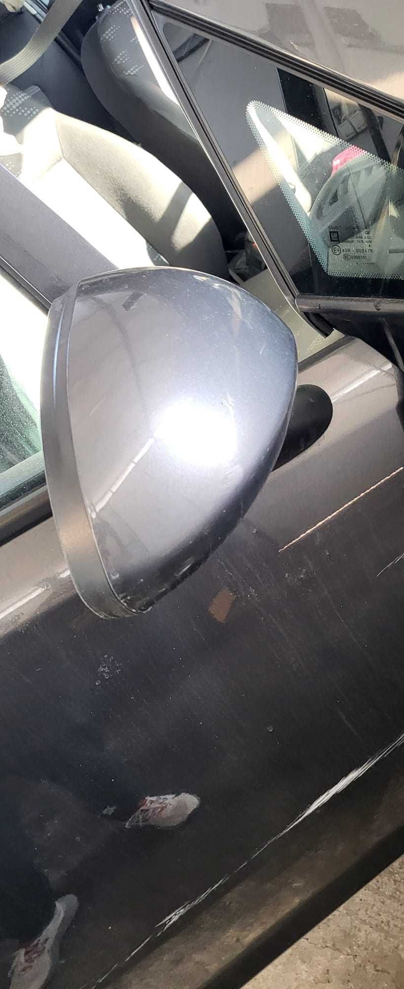 Oglinda dreapta electrica opel corsa d 2011