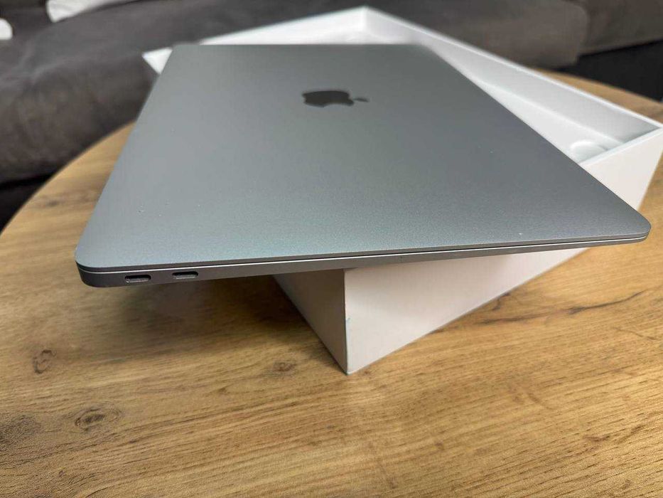 Macbook Air M1 8/258 SSD Gb, 96%