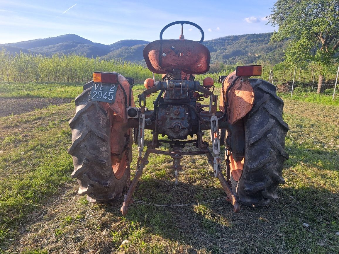 Tractor Fiat 211r