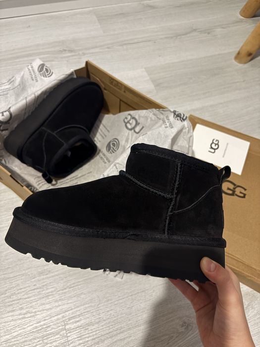 Ugg mini classic marimea 37