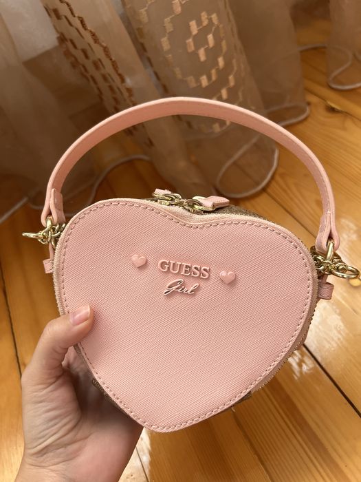 Розова чанта Guess