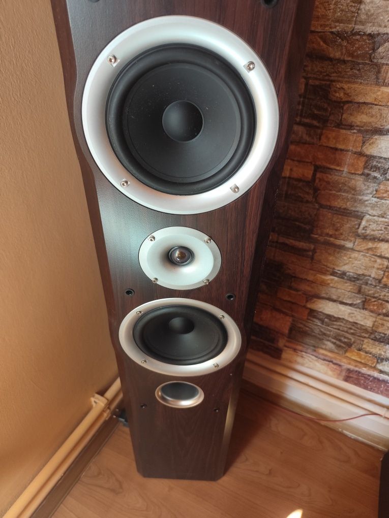 Sistem Akai 3+1 ..2 x100 wați