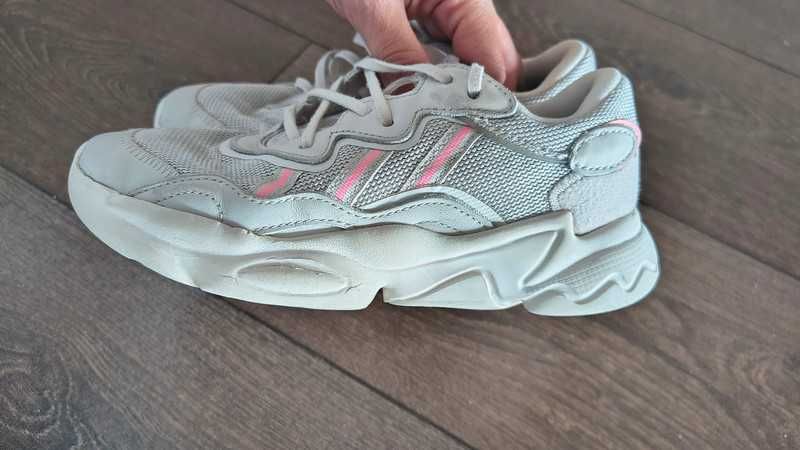 Adidasi fete Adidas Ozweego alb gri roz nr 34
