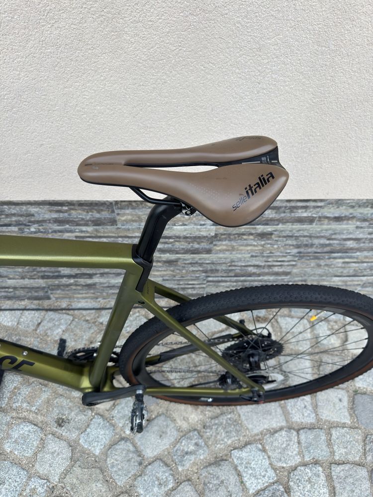 Gravel Rose backroad full carbon размер:28/56см