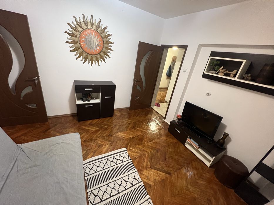 Proprietar inchiriez apartament mare Floreasca