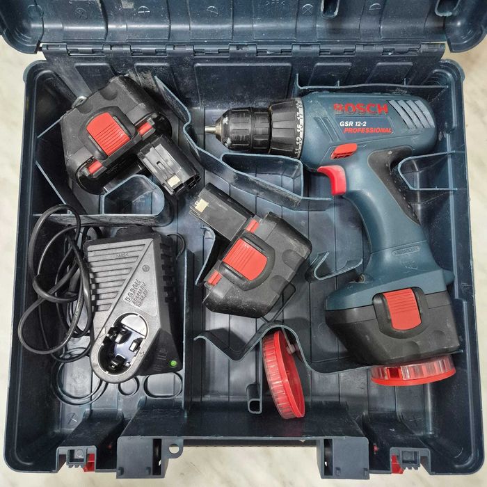 Masina de insurubat cu acumulatori Bosch GSR 12-2 V Cutie 3 acc 34323