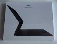 Husa cu tastatura iPad Magic Keyboard Black - Romanian noua sigilata