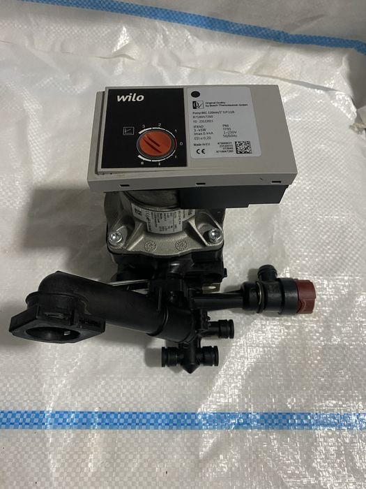 Pompa cu tot cu grup  centrala bosch condes 2000