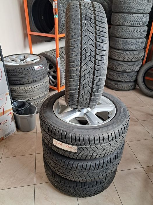 Продавам зимни гуми Pirelli 225 55 17 комлект с джанти 5х114,3