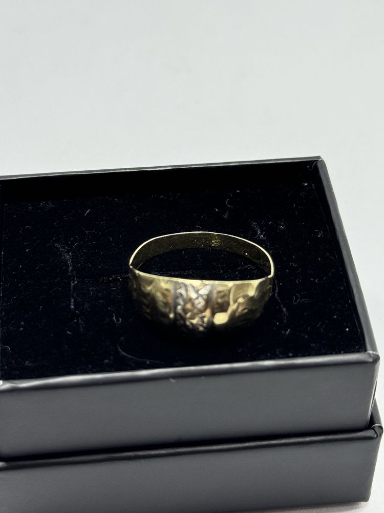 златен дамски пръстен 1.12гр 14к 585