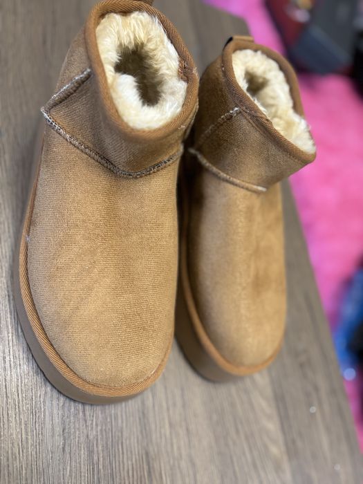 Ugg dama noi foarte calduroase